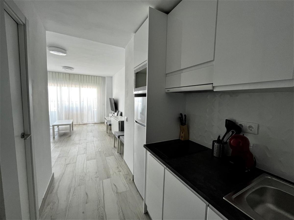 Ver853 - Estudio Con Terraza Vistas Al Mar, Piscina, Playa, Centro توريمولينوس المظهر الخارجي الصورة